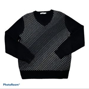 Calvin Klein size medium sweater 100 percent merino wool